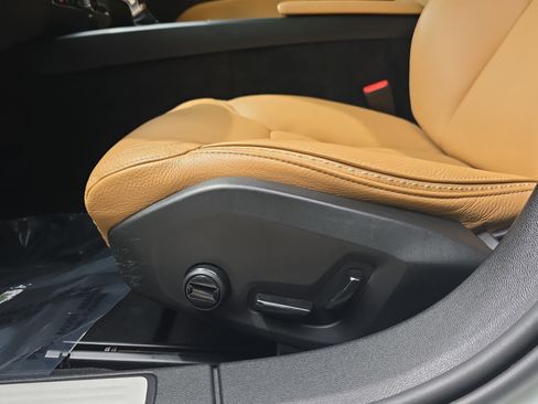 Used 2020 Volvo V60 T5 Cross Country w/ Protection Package Premier image 28