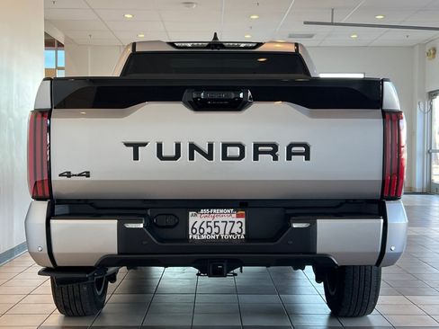 Used 2024 Toyota Tundra Platinum image 5