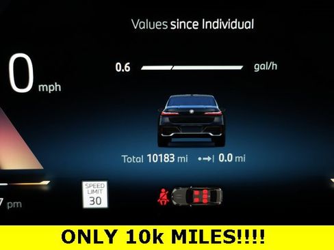 Used 2024 BMW 760i xDrive w/ Executive Package image 3