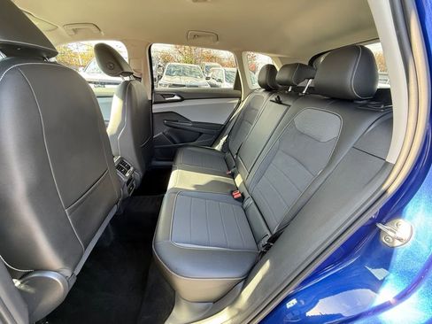 Used 2022 Volkswagen Taos SE w/ IQ.Drive SE Package image 21