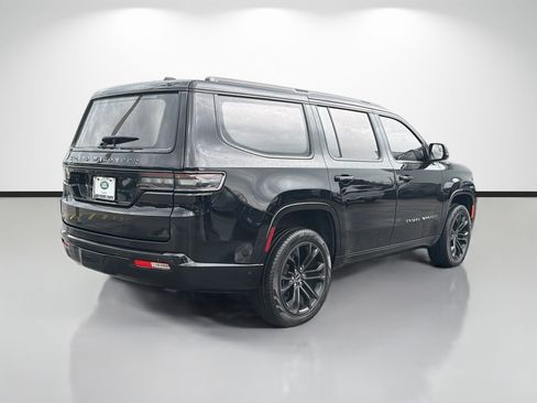 Used 2023 Jeep Grand Wagoneer Series III w/ Rear Seat Video Group 1 AWD/4WD image 5