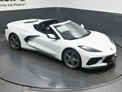 New 2027 Chevrolet Corvette Stingray Coupe w/ 2LT RWD image 30