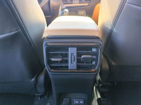 Used 2024 Lexus NX 250 FWD image 27