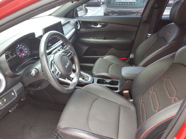 Certified 2023 Kia Forte GT FWD image 18
