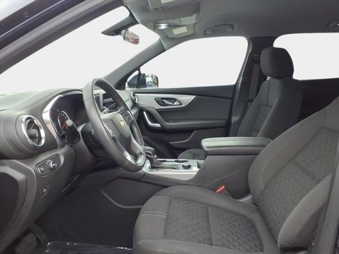 Used 2021 Chevrolet Blazer LT image 9