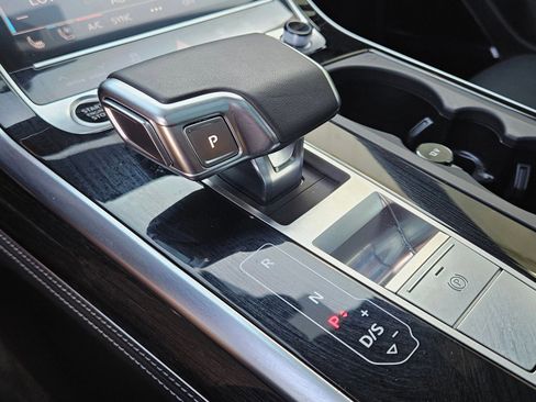 Used 2025 Audi Q7 3.0T Prestige image 21