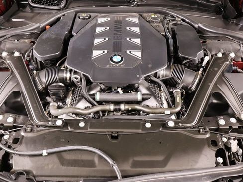 Used 2024 BMW 760i xDrive image 22