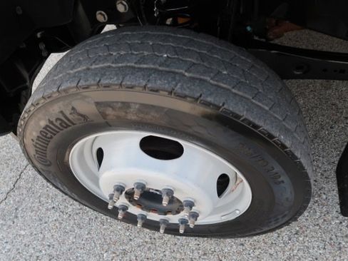 Used 2024 Ford F450 XL AWD/4WD image 15