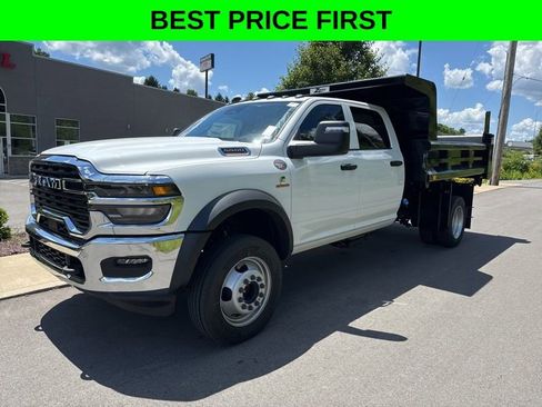 New 2026 RAM 5500 Tradesman w/ Chrome Appearance Group AWD/4WD image 3