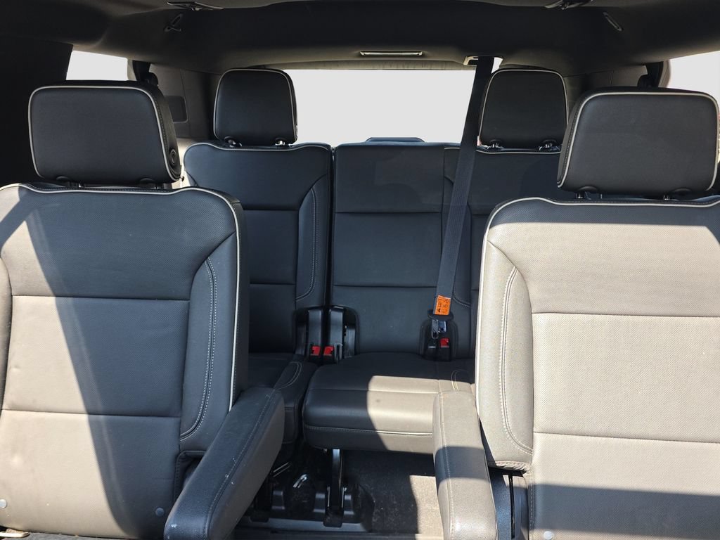 Used 2021 Chevrolet Tahoe Premier AWD/4WD image 12