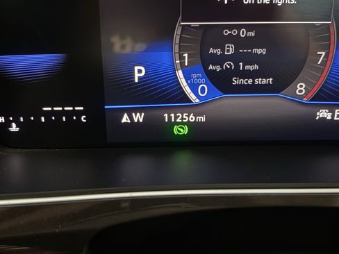 Used 2024 Volkswagen Tiguan SE R-Line image 26