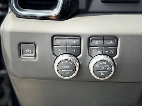 Used 2025 GMC Sierra 2500 Denali Ultimate AWD/4WD image 20