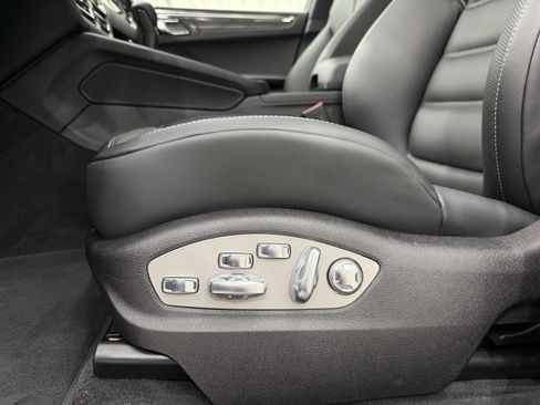 New 2026 Porsche Macan GTS AWD/4WD image 33