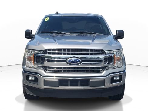 Used 2020 Ford F150 XLT w/ Equipment Group 302A Luxury RWD image 2