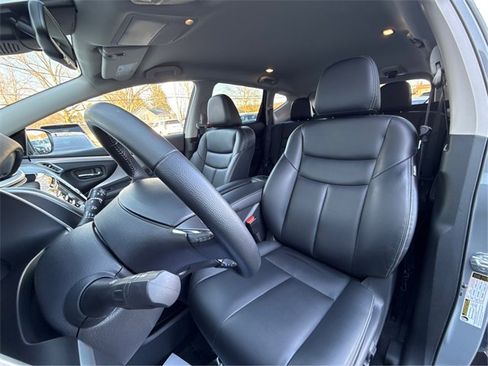Used 2022 Nissan Murano SV w/ SV Midnight Edition Package image 24