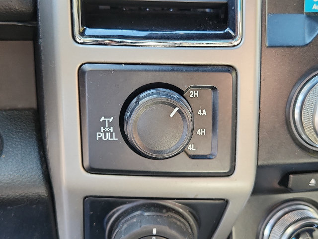 Used 2018 Ford F150 Lariat w/ Equipment Group 502A Luxury AWD/4WD image 25