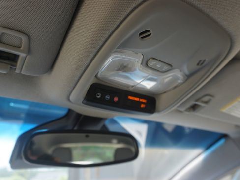 Used 2020 Chevrolet Bolt LT image 28