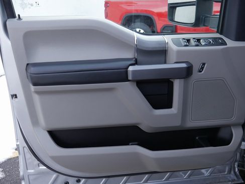 Used 2022 Ford F250 XLT w/ XLT Premium Package image 28