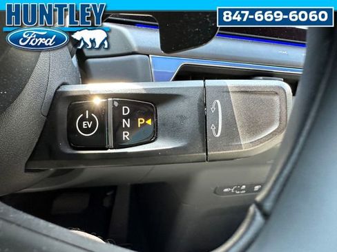 Used 2024 Kia EV9 Land image 38