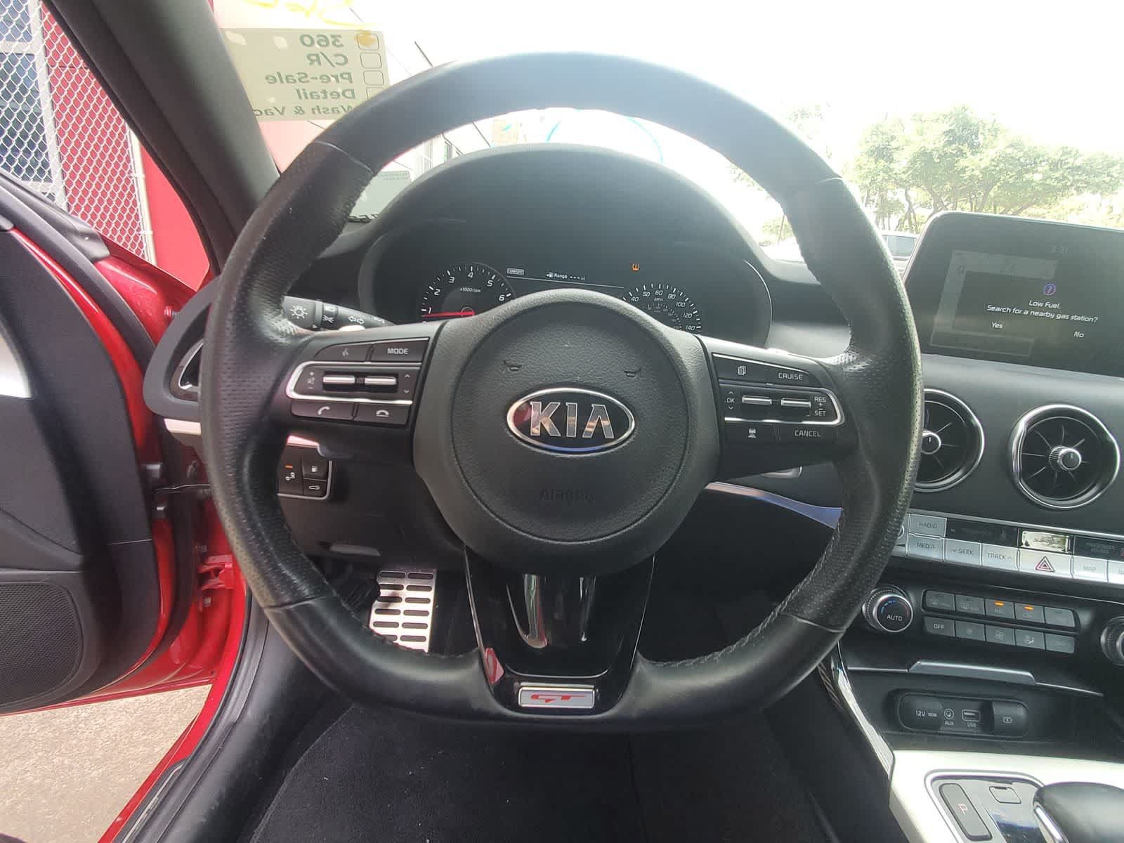 Used 2018 Kia Stinger GT2 AWD/4WD image 14