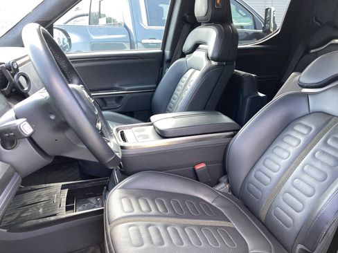 Used 2022 Rivian R1T Adventure AWD/4WD image 3