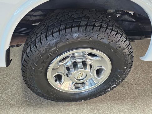 Used 2016 Chevrolet Express 3500 LT w/ LT Preferred Equipment Group image 36