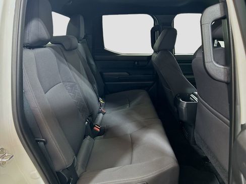 Used 2025 Toyota Tacoma SR image 22