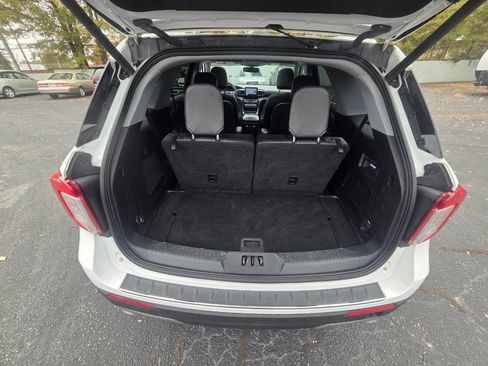 Used 2021 Ford Explorer Limited w/ Equipment Group 301A image 13