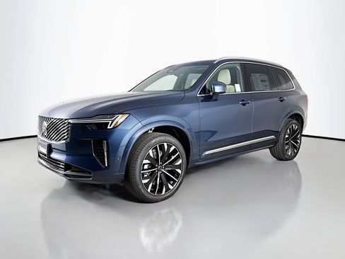 Certified 2026 Volvo XC90 B6 Plus w/ Protection Package Premier AWD/4WD image 3