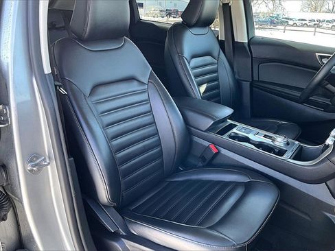 Used 2024 Ford Edge SEL image 7