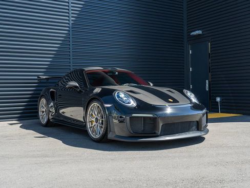 Certified 2018 Porsche 911 GT2 RS RWD image 7