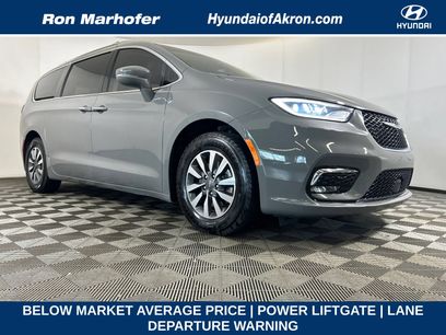 Used 2021 Chrysler Pacifica Touring-L