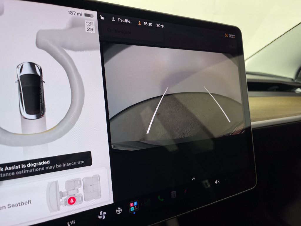 Used 2023 Tesla Model 3 Standard Range RWD image 21