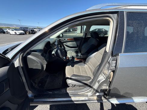 Used 2004 Audi allroad 4.2 AWD/4WD image 9