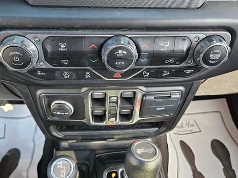 Used 2020 Jeep Wrangler Unlimited Sport image 19