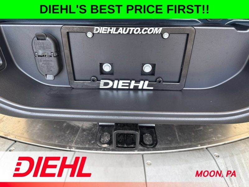 New 2026 Jeep Gladiator Rubicon w/ Steel Power Dome Hood Package AWD/4WD image 9