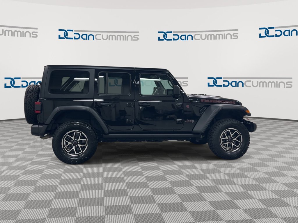 Used 2024 Jeep Wrangler Unlimited Rubicon AWD/4WD image 9