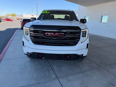 Used 2025 GMC Sierra 1500 AT4 image 8