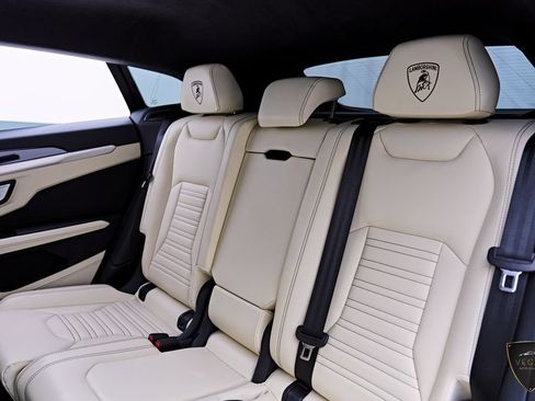 Used 2026 Lamborghini Urus SE AWD/4WD image 58