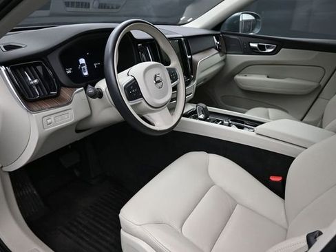 Used 2022 Volvo XC60 T8 Inscription Expression w/ Advanced Package AWD/4WD image 11