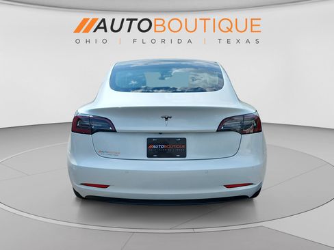 Used 2020 Tesla Model 3 Standard Range Plus RWD image 4