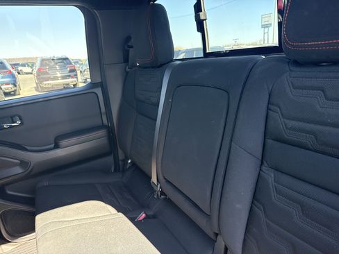 Used 2024 Nissan Frontier PRO-4X w/ Pro Convenience Package AWD/4WD image 12