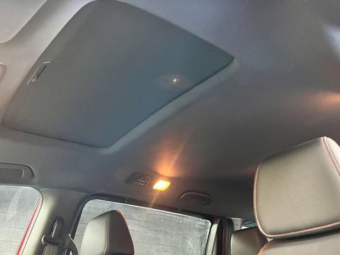 Used 2024 Honda Odyssey Sport image 7