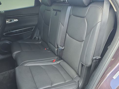 Used 2023 Genesis GV70 2.5T AWD/4WD image 10