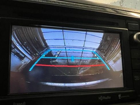 Used 2019 Toyota Sequoia Platinum AWD/4WD image 18
