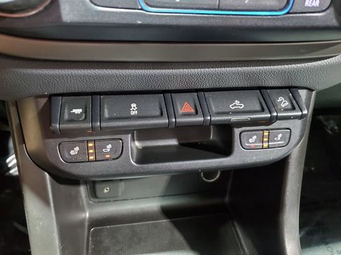 Used 2017 Chevrolet Colorado Z71 image 31