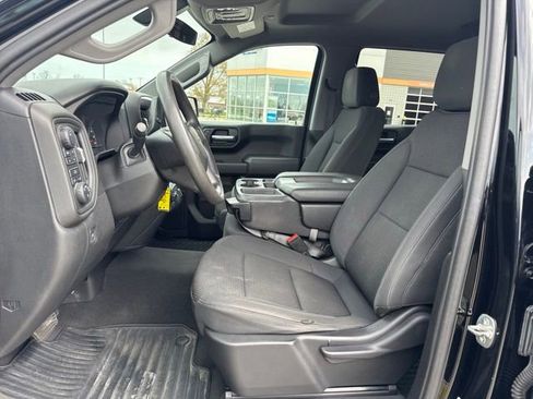 Used 2021 Chevrolet Silverado 1500 Custom Trail Boss AWD/4WD image 9