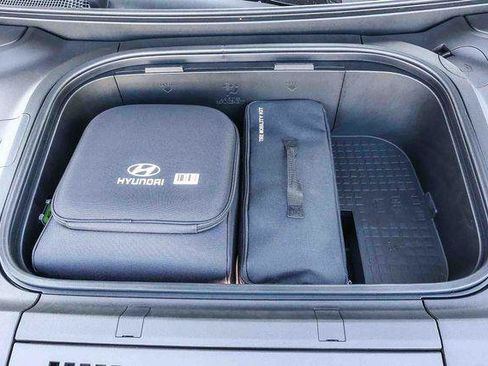 New 2026 Hyundai Ioniq 9 Calligraphy AWD/4WD image 12