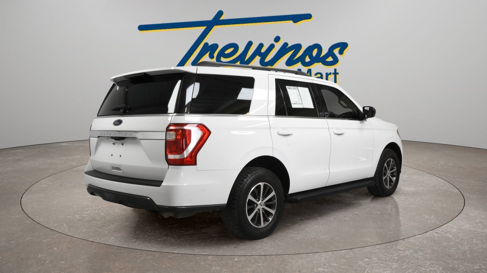 Used 2020 Ford Expedition XL AWD/4WD image 2