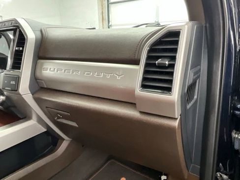 Used 2022 Ford F250 King Ranch w/ King Ranch Ultimate Package image 12